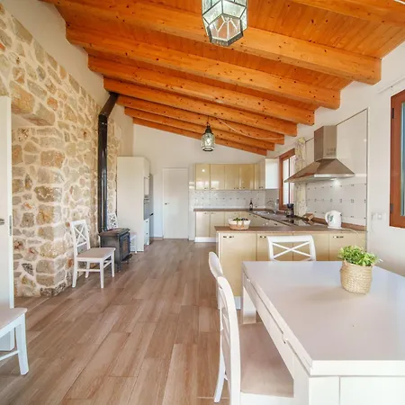 Casa de Férias Blancos By Interhome